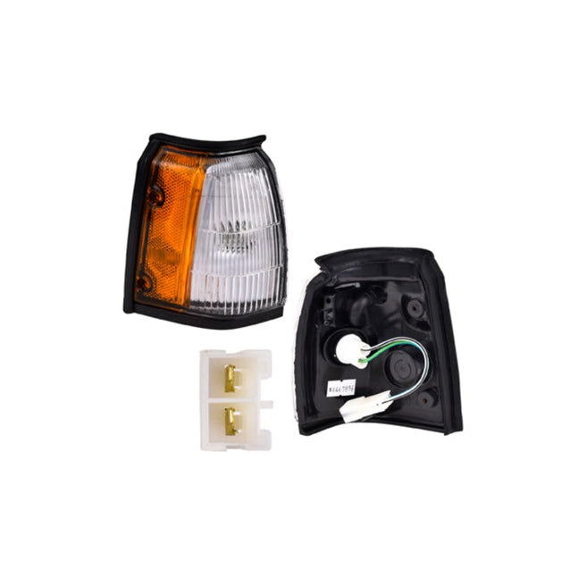 Cuarto Punta Ns Tsuru Ii Guayin 88-91 Bicolor C/Foco Lucid Depo (U.T.P) Der