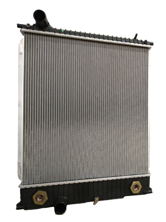 Radiador Tracto Camion International Navistar F-600 08-09 Plastico/Aluminio T/A