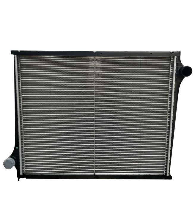 Radiador Tracto Camion Scania Series p114 96-04 33 7/8 x 26 5/8 x 46mm Plastico/Aluminio T/M Con Marco