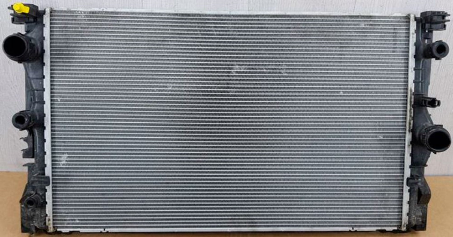 Radiador BMW 330e 2020-2022