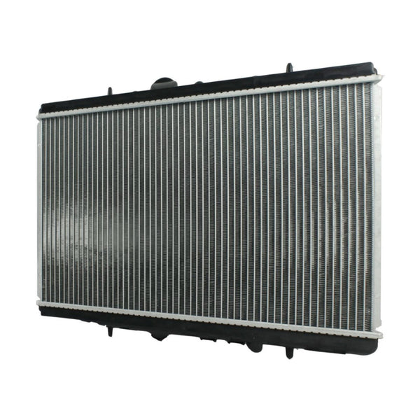 Radiador Automotriz Peugeot T2.0 T/M 00-04 26mm Tubo Soldado