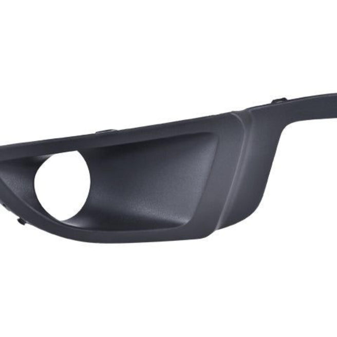 Rejilla Fascia Delantera Dg Ram 700 15-20 (Arg) C/Hoyo P/Faro Slt L4 4 Cilindros 1.6L 2 Puertas Der