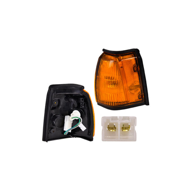 Cuarto Punta Ns Tsuru Ii Guayin 90-91 Ambar C/Foco Lucid Depo (U.T.P) Izq