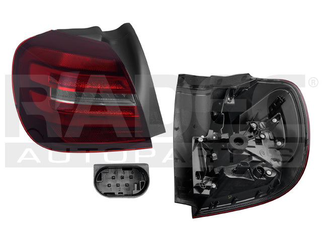 CALAVERA EXTERIOR MC CLASE GLA 18-20 C/LEDS DEPO IZQ