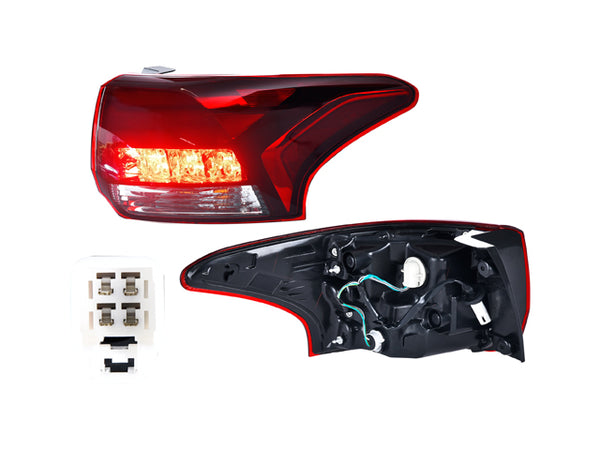 Calavera Exterior P/ Mitsubishi Outlander 2016-2022