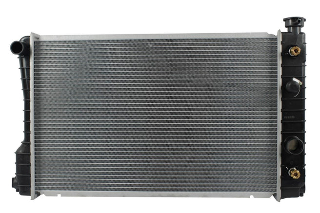 Radiador Automotriz GM Chevrolet LL base S-10, Blazer, S-15, Jimmy, Sonoma T/A 87-93 16mm y 26mm Tubo Soldado