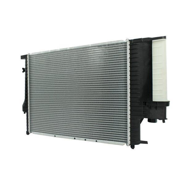 Radiador Automotriz BMW 525I 525IT T/A 93-95 32mm Tubo Soldado