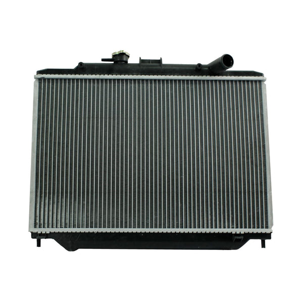 Radiador Automotriz Nissan Urban T/M 02-08 32mm Tubo Soldado