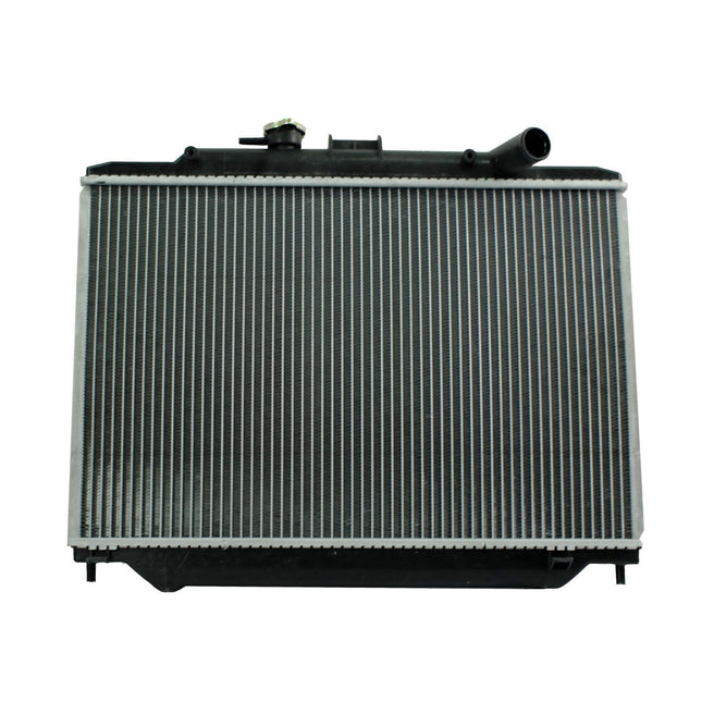 Radiador Automotriz Nissan Urban T/M 02-08 32mm Tubo Soldado