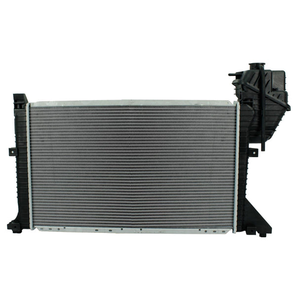 Radiador Automotriz Mercedes Benz Sprinter Frightliner Sprinter T/A 02-06 32mm Tubo Soldado