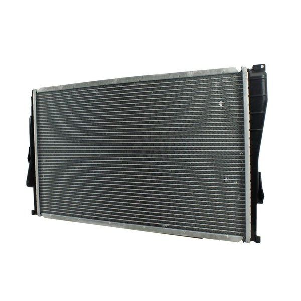 Radiador Automotriz BMW M3 base T/M 01-06 40mm Tubo Soldado