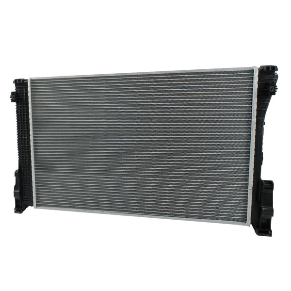Radiador Automotriz Mercedes Benz C300 4 Matic Luxury, Sport, Elegance, Luxury Sport, E350, glk350 T/A 08-12 26mm Tubo Soldado