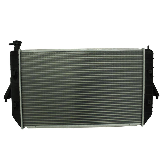 Radiador Automotriz GM Chevrolet Astro Base, LS, LT T/A 96-05 26mm Tubo Soldado