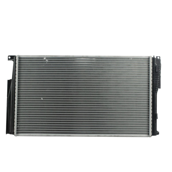 Radiador Automotriz BMW 520i 228i, 320i, 325i, 328i, 335i, 420i, 428i, 435i 12-18 32mm Tubo Soldado
