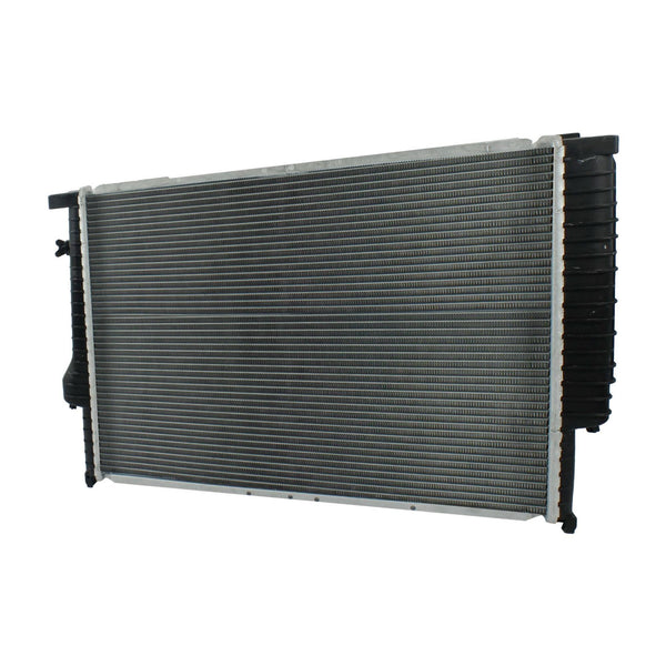 Radiador Automotriz BMW Series 320i 323i,323Ci,325i,328i.M3,Z3 M T/M 92-00 32mm Tubo Soldado