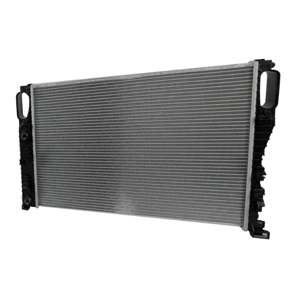 Radiador Automotriz Mercedes Benz E320 E550 CLS550 TA 07 – 11 32mm Tubo Soldado