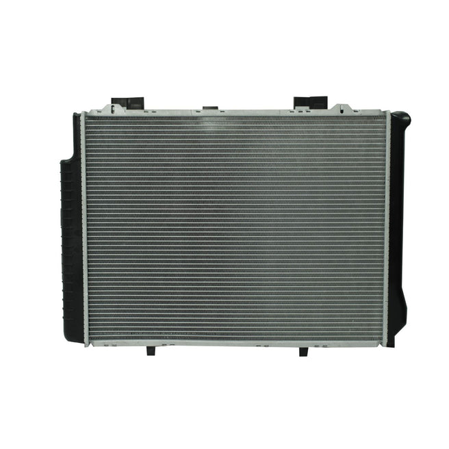 Radiador Automotriz Mercedes Benz E320 4MATIC Base T/A 98-02 32mm Tubo Soldado