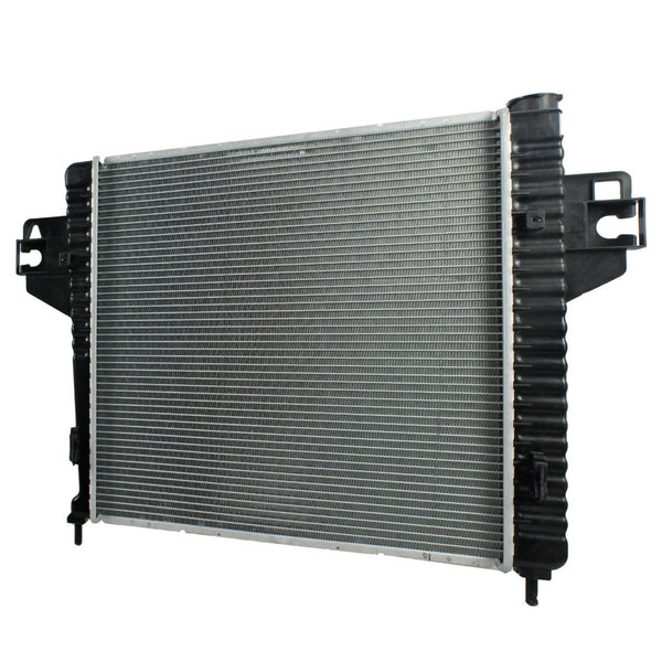 Radiador Automotriz Jeep Liberty T/M 02-05 26mm Tubo Soldado