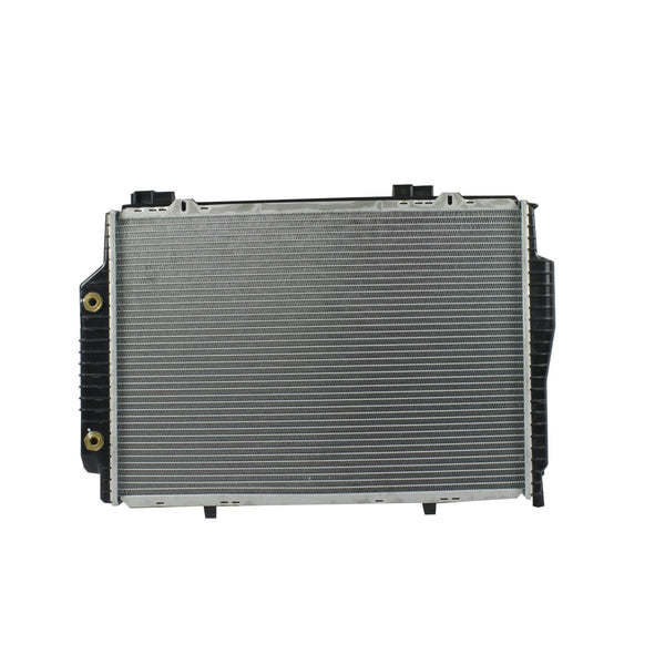 Radiador Automotriz Chrysler Mercedes Benz Crossfire C43, CLK430, CLK55, SLK52,SLK320 T/A 04-08 32mm Tubo Soldado