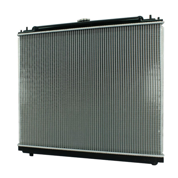 Radiador Automotriz Nissan Suzuki Frontier XE, SE, S, Equator T/A 05-15 16mm Tubo Soldado