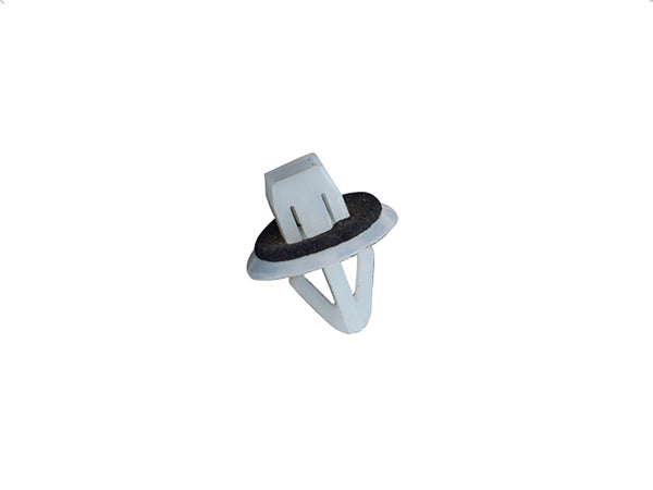 Grapa Para Bisel Y Parrilla P/ Nissan Universal 1900-9999