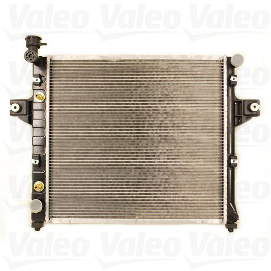 Radiador Jeep Grand Cherokee 1999-2004 L6 4.0L DPI: 2262