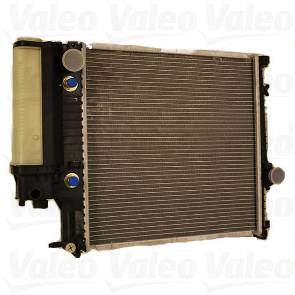 Radiador BMW 318is 1991-1995 L4 1.8L DPI: 1295