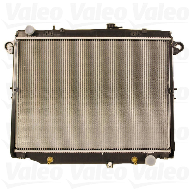 Radiador para Toyota Land Cruiser 2004-2007 V8 4.7L DPI: 2755