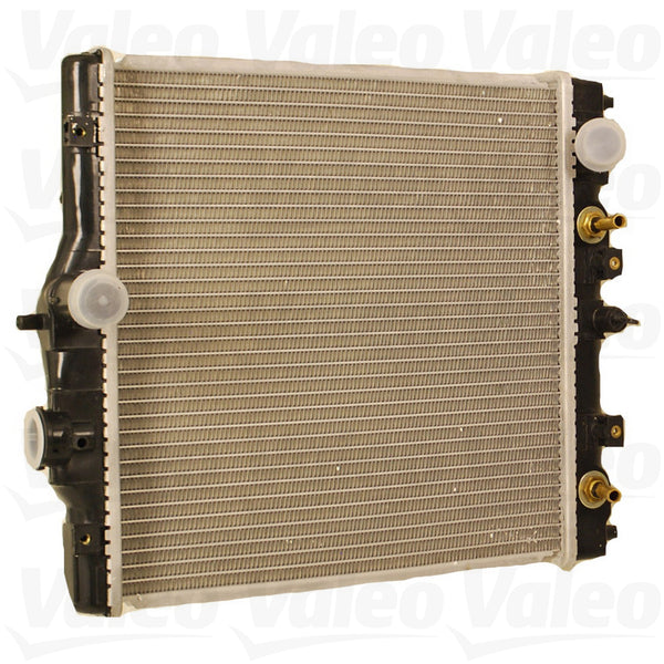 Radiador Honda Civic del Sol 1993-1997 L4 1.6L 26MM Core Cap Including w/ Screw Mount Shroud DPI: 1290