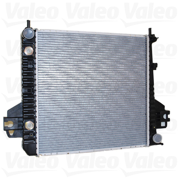 Radiador Jeep Liberty 2002-2006 V6 3.7L w/Internal EOC DPI: 2481