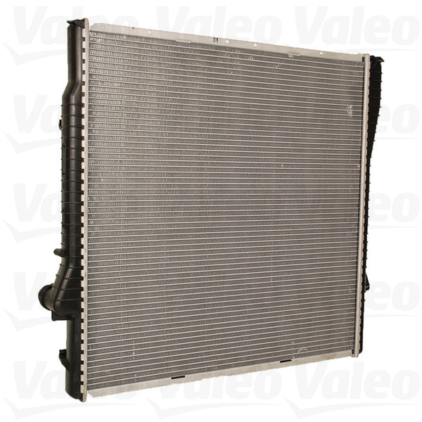 Radiador BMW X5 2001-2006 L6 3.0L DPI: 2594