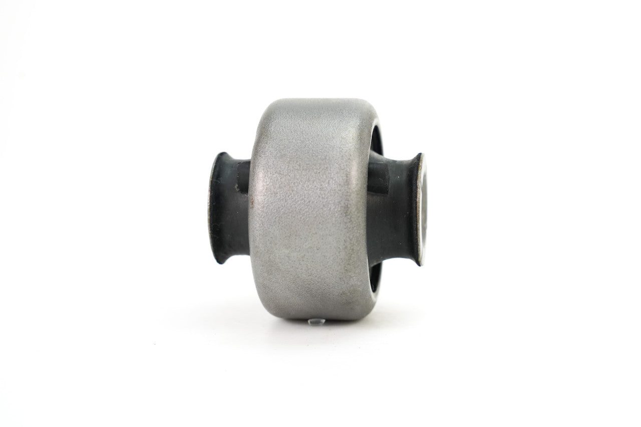 Buje Inferior Trasero Renault Trafic 2007-2014