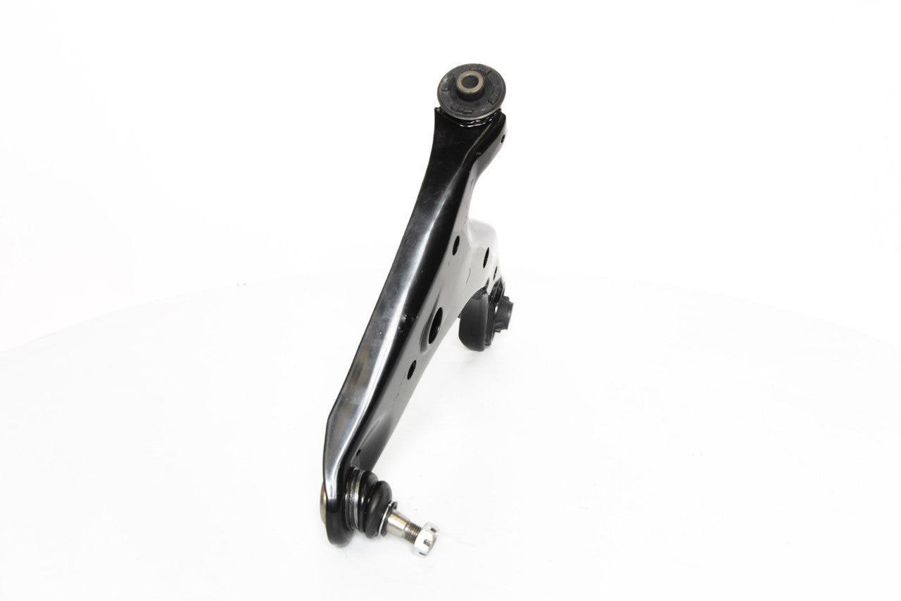 Horquilla Inferior Izquierdo Toyota Avanza 2007-2011