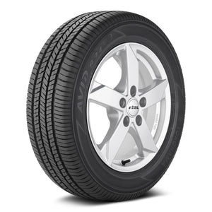 Llanta 235/65 R17 104T Yokohama avid s34rv