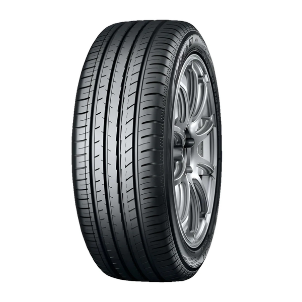 Llanta Yokohama 205/60 R16 BluEarth-GT AE51E
