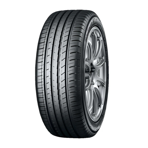 Llanta 215/65 R16 98H Yokohama BluEarth-GT AE51E