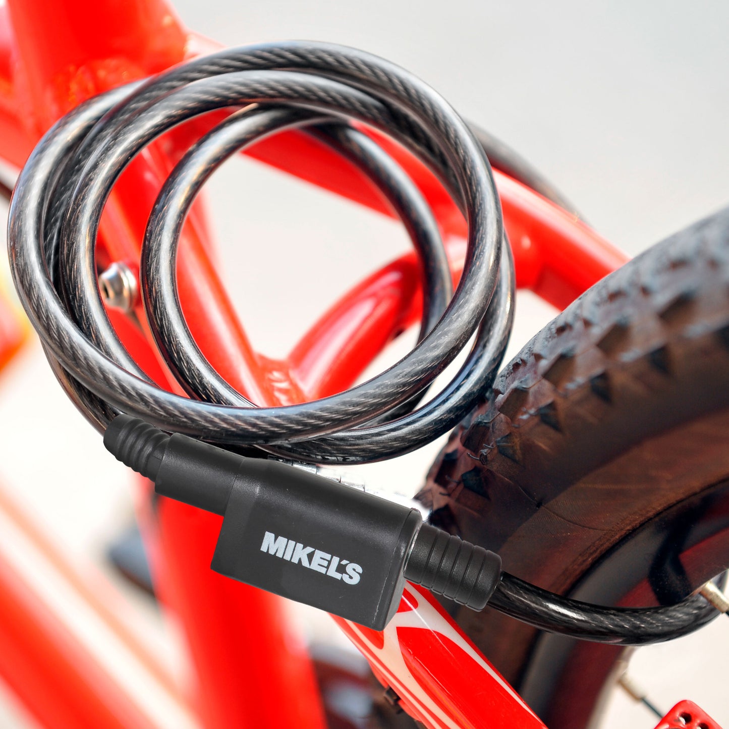 Cable candado en espiral con llaves (80 cms)