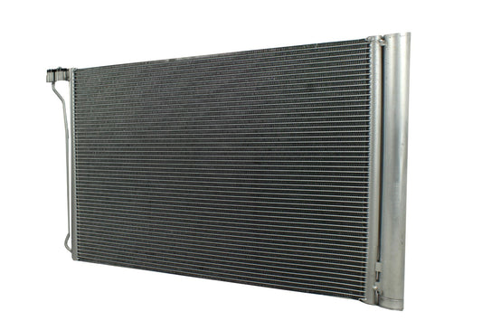 Condensador Automotriz BMW X5 10-19