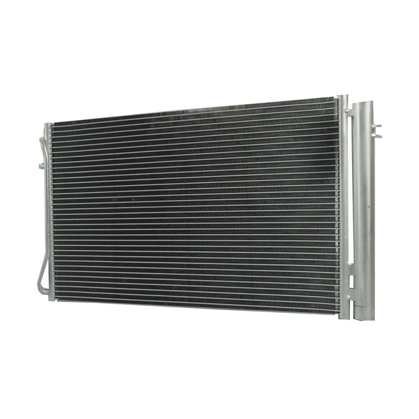 Condensador Automotriz BMW 130i 07-13