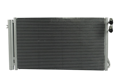 Condensador Automotriz BMW 130i 07-13