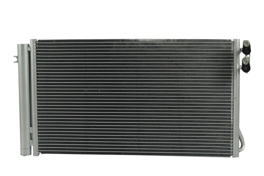 Condensador Automotriz BMW 130i 07-13