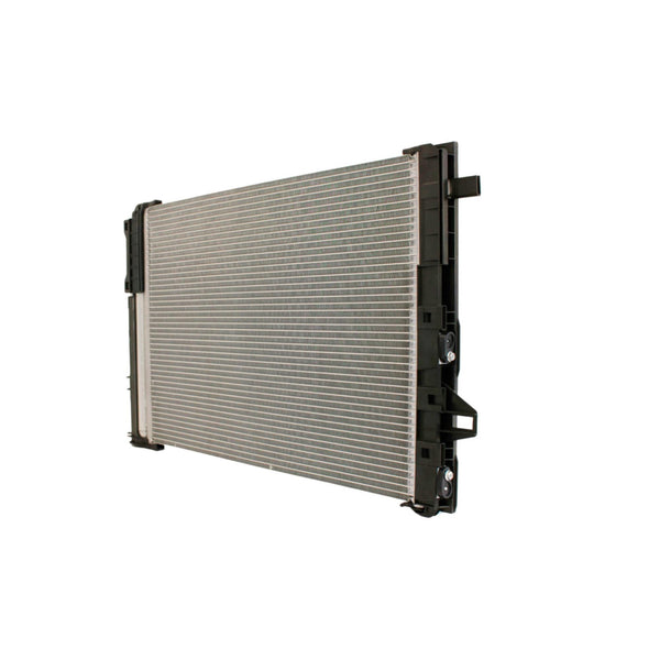 Condensador Automotriz Mercedes Benz CLA250 14-20