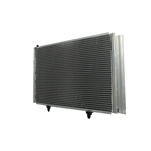 Condensador Automotriz Toyota Avanza 08-11