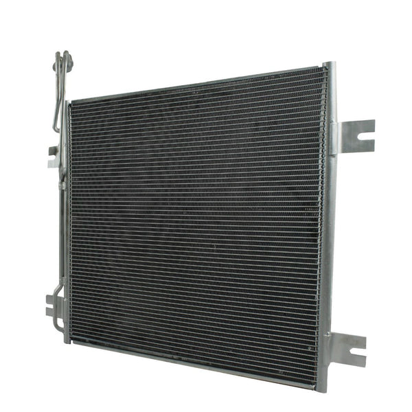 Condensador Tracto Camion International Navistar 5500i 8600i 9200i 9400i 9600i 01-14