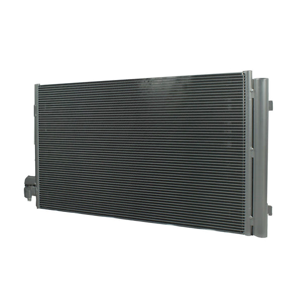 Condensador Automotriz BMW 750i 15-18 M5 M550i M760i 17-18