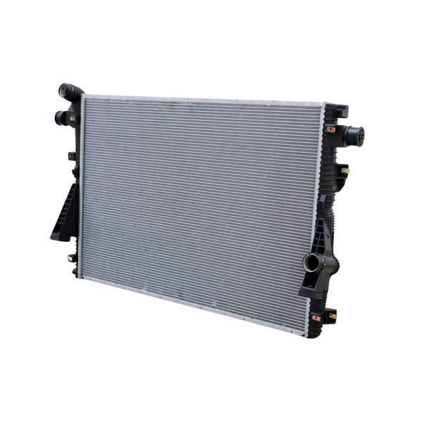 Radiador Tracto Camion Ford Super Duty 11-16 Plastico/Aluminio T/M
