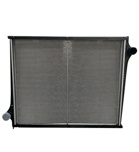 Radiador Tracto Camion Scania Series p114 96-04 33 7/8 x 26 5/8 x 46mm Plastico/Aluminio T/M Con Marco