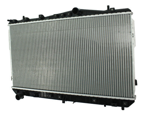 Radiador Automotriz GM Suzuki Optra base LS, LT, Forenza, Reno T/M 04-10 16mm Tubo Soldado