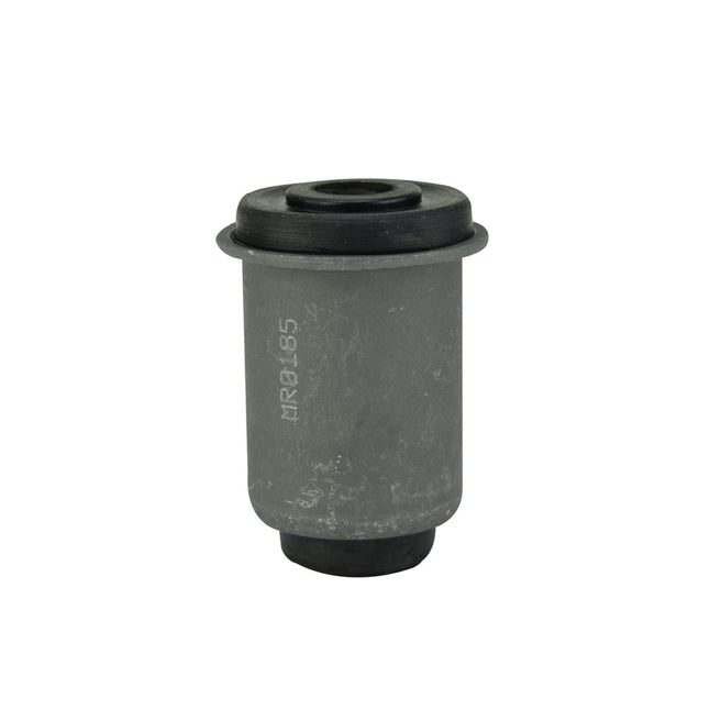 Buje de Horquilla Delantero Inferior P/ Nissan Cabstar 2008-2015 2.5 L4