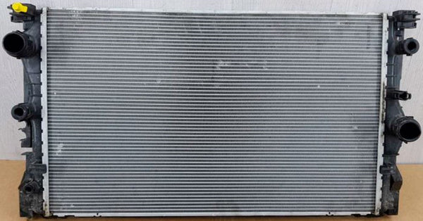 Radiador BMW 330e 2020-2022